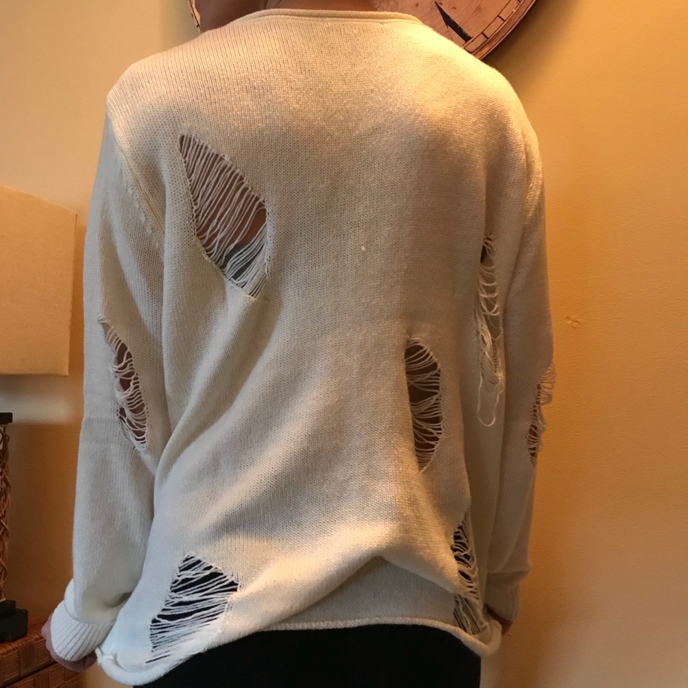 Sweater - Picture 4 of 4